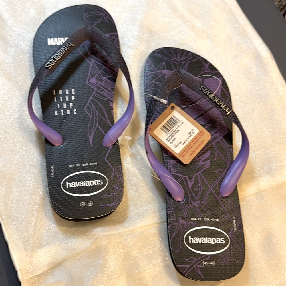 Disney Marvel Havaianas men’s flip flops “long live the king” size 13 NWT